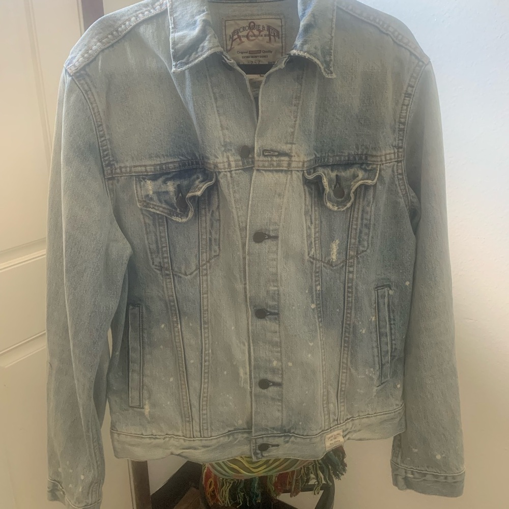 Abercrombie & Fitch Light Wash Denim Jacket